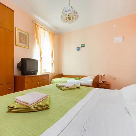 Apartment Josip *